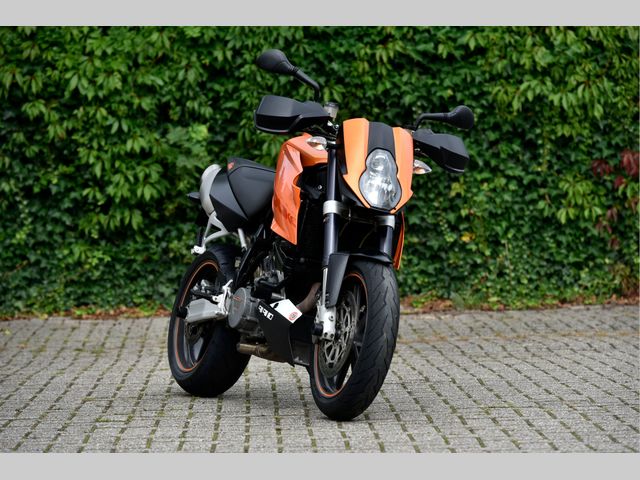 ktm - 990-super-duke