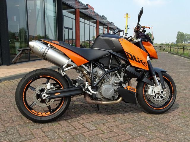 ktm - 990-super-duke