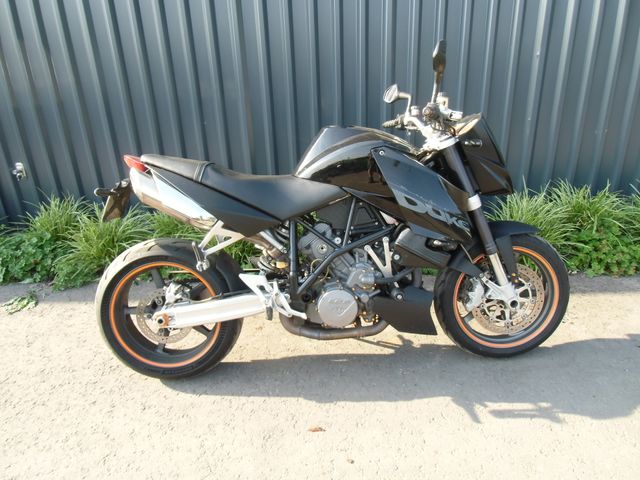 ktm - 990-super-duke