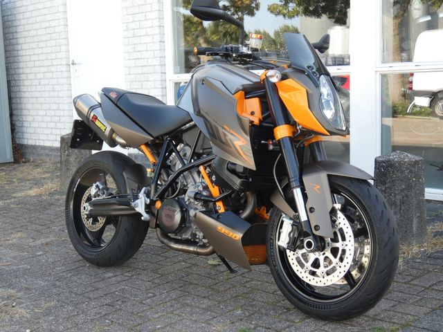 ktm - 990-super-duke