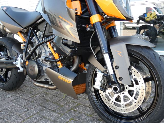 ktm - 990-super-duke