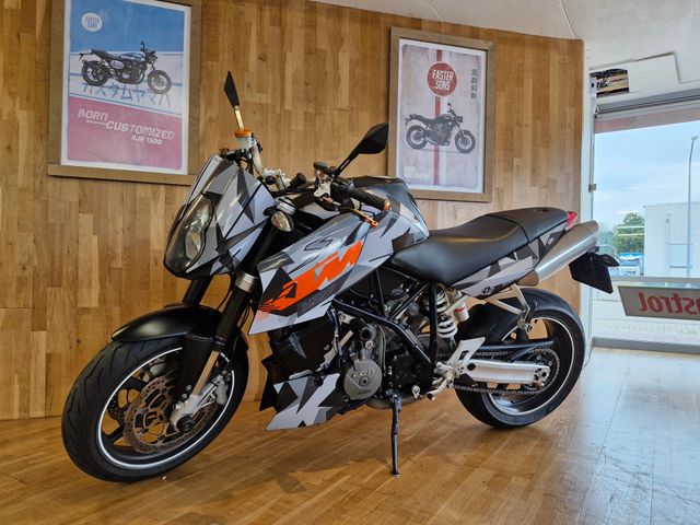 ktm - 990-super-duke