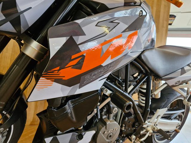 ktm - 990-super-duke