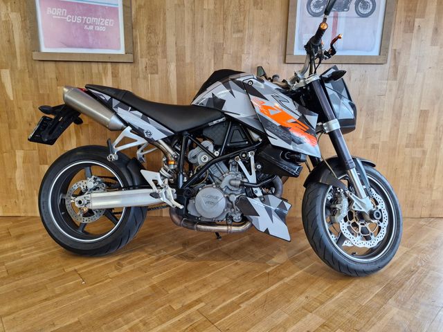 ktm - 990-super-duke