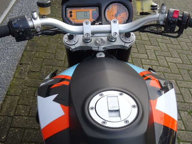 ktm - 990-super-duke