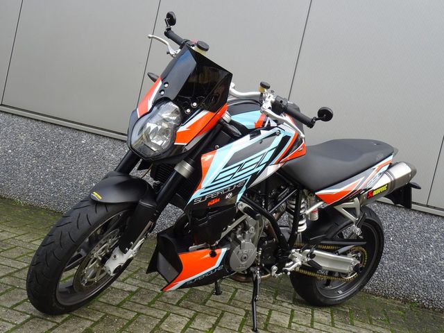 ktm - 990-super-duke