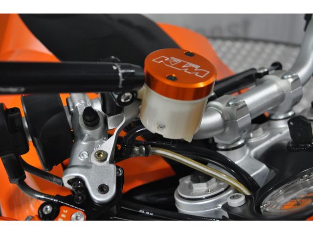 ktm - 990-super-duke