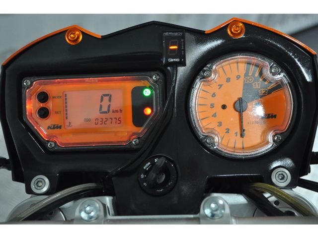 ktm - 990-super-duke
