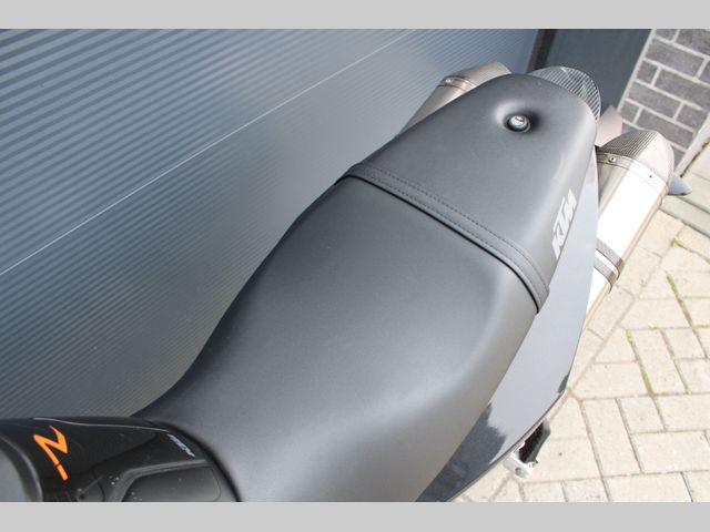 ktm - 990-super-duke