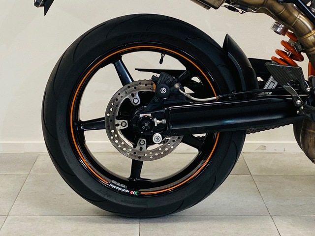 ktm - 990-super-duke-r