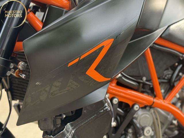 ktm - 990-super-duke-r