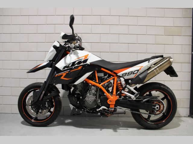 ktm - 990-supermoto-r