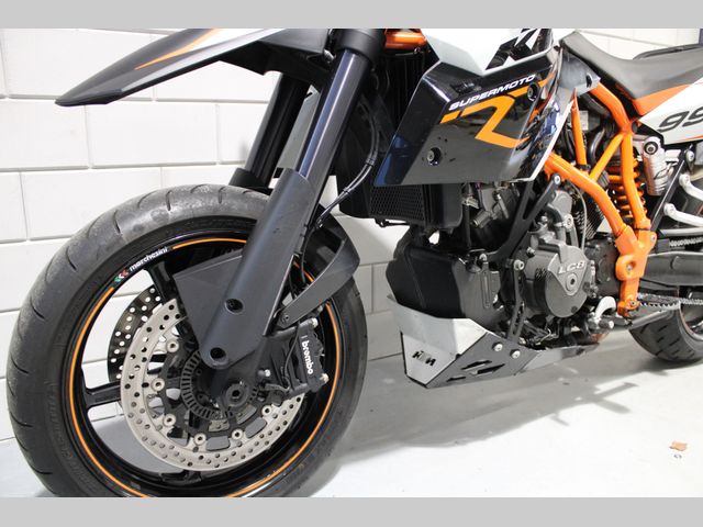 ktm - 990-supermoto-r