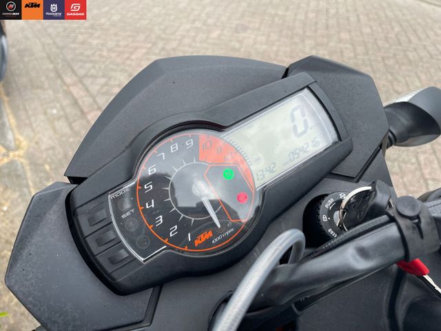 ktm - 990-supermoto-r