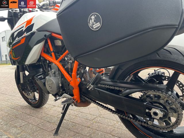 ktm - 990-supermoto-r