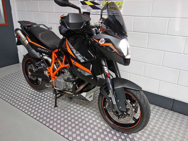 ktm - 990-supermoto-t