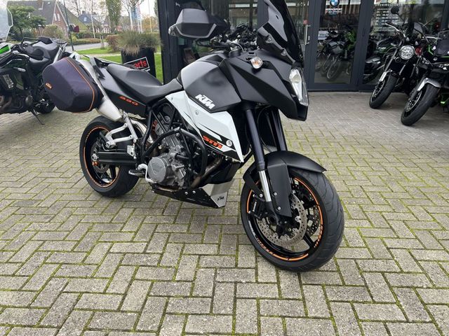 ktm - 990-supermoto-t