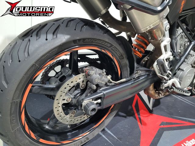 ktm - 990-supermoto-t