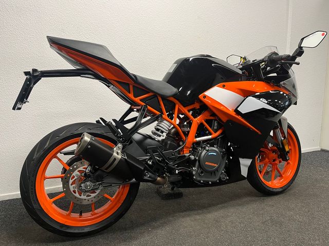 ktm - rc-390