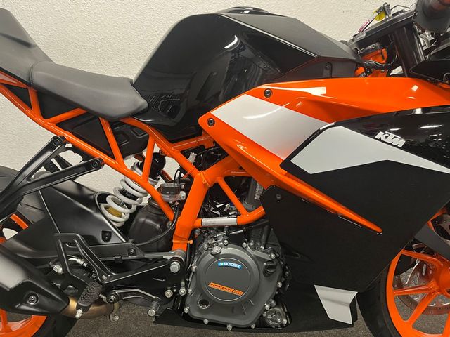 ktm - rc-390