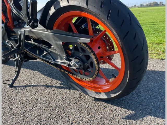 ktm - rc-390