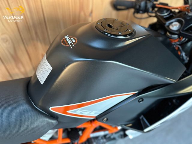 ktm - rc-390