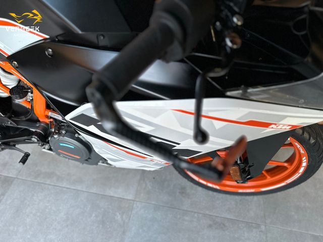 ktm - rc-390