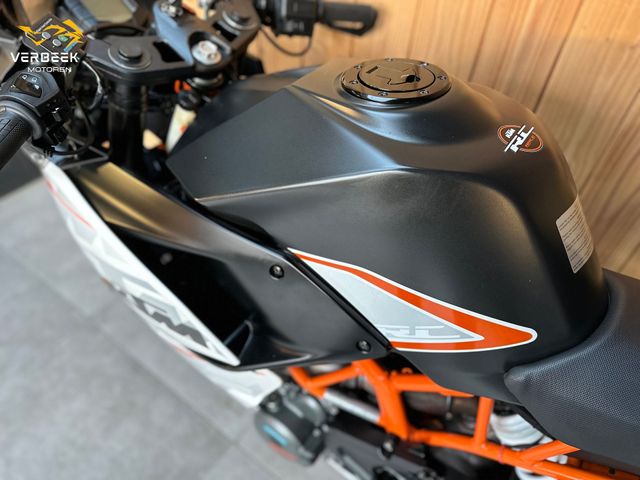 ktm - rc-390