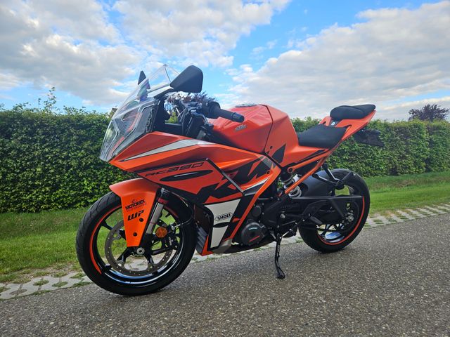 ktm - rc-390