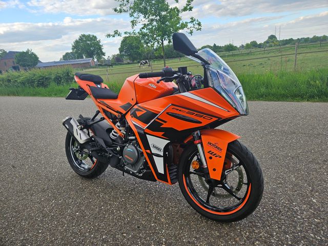 ktm - rc-390