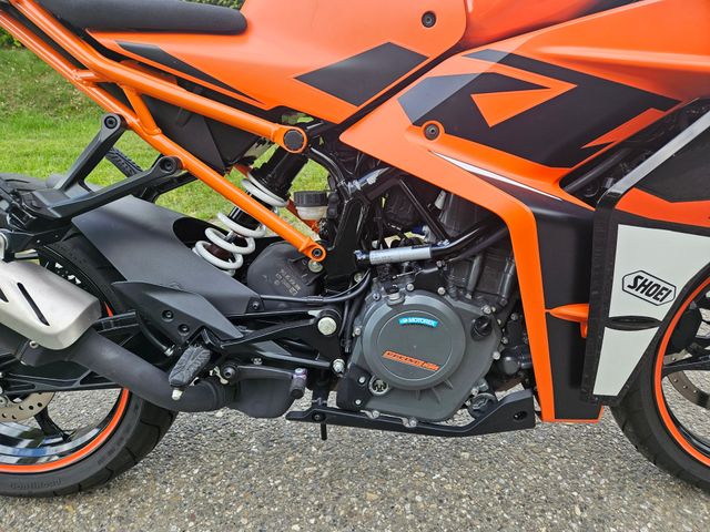 ktm - rc-390