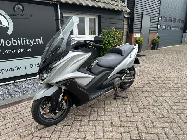 kymco - ak-550