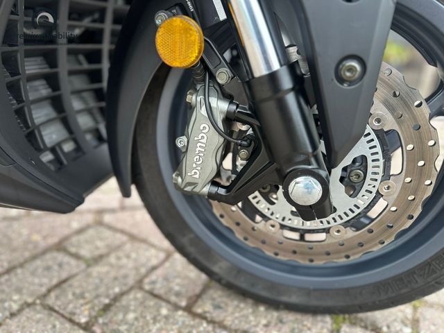 kymco - ak-550