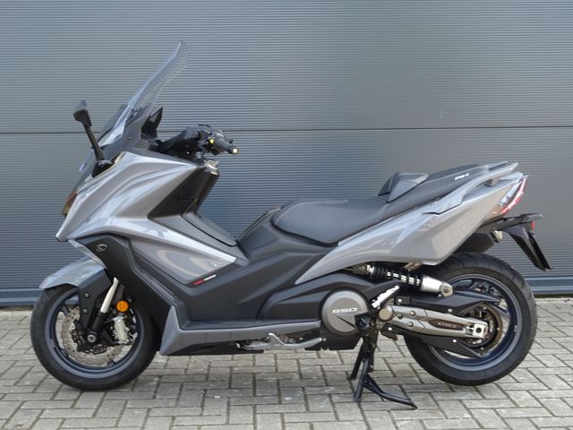 kymco - ak-550