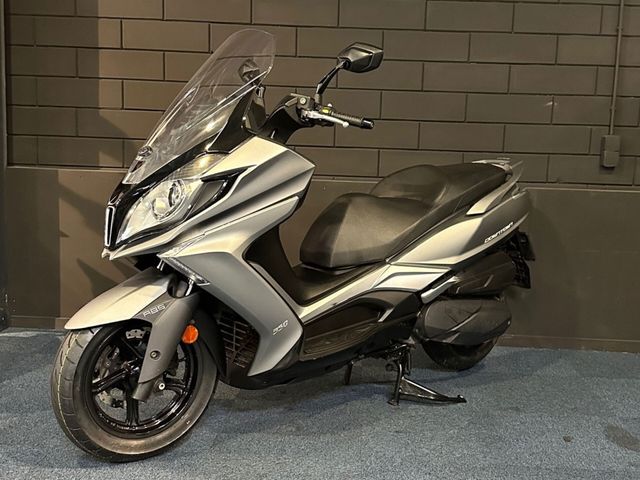 kymco - downtown-300i