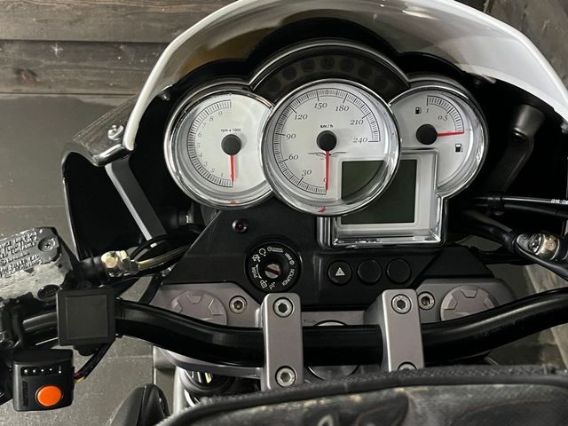 moto-guzzi - 1200-sport