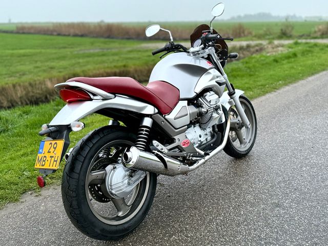 moto-guzzi - 750-breva-ie