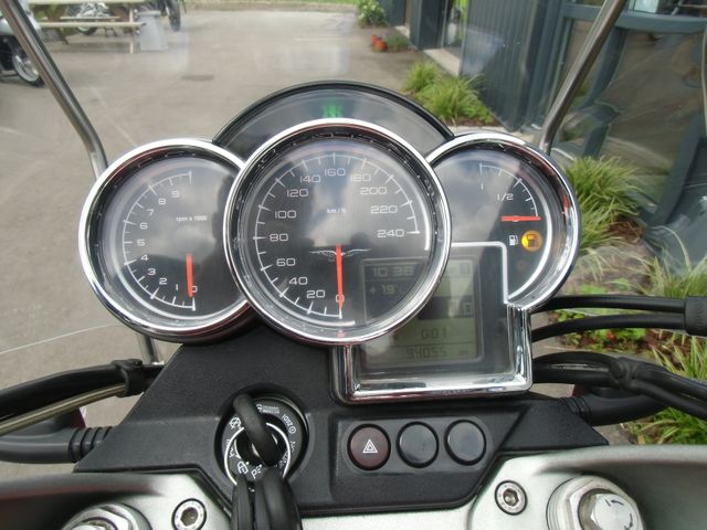 moto-guzzi - breva-1100