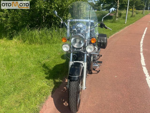 moto-guzzi - california-1000-special