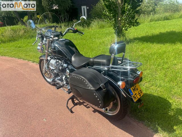 moto-guzzi - california-1000-special