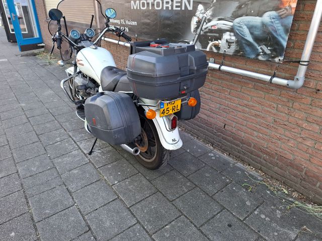 moto-guzzi - california-3