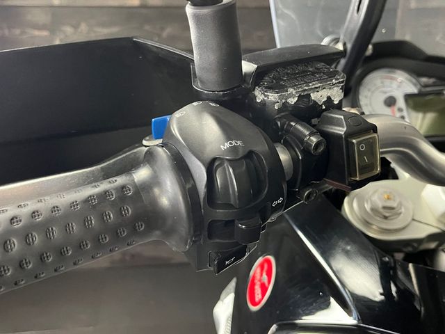 moto-guzzi - stelvio-1200-4v