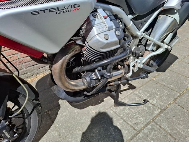 moto-guzzi - stelvio-1200-8v