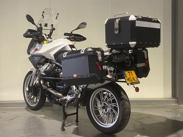 moto-guzzi - stelvio-1200-8v-abs