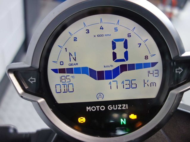 moto-guzzi - v-7