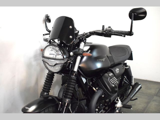 moto-guzzi - v-7-700