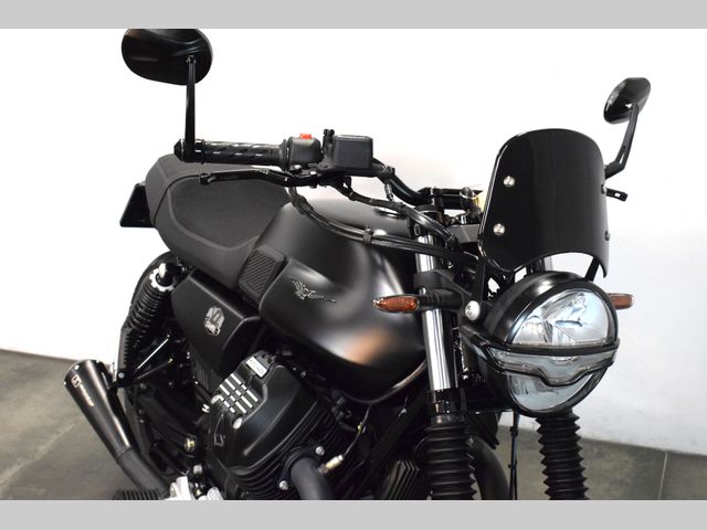 moto-guzzi - v-7-700