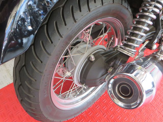moto-guzzi - v-7-cafe-classic