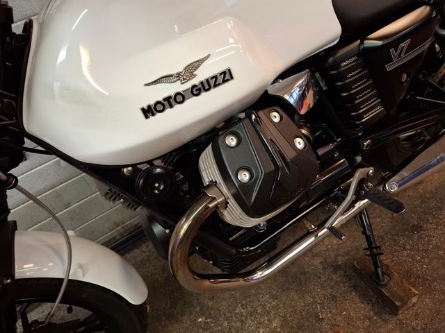 moto-guzzi - v-7-ii-stone