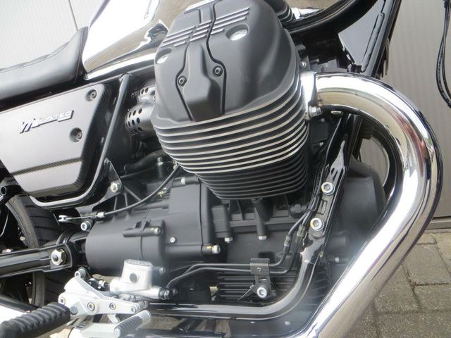 moto-guzzi - v-7-iii-limited